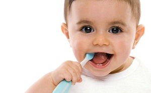 Chăm sóc răng miệng cho trẻ - Nha khoa Quốc tế DND